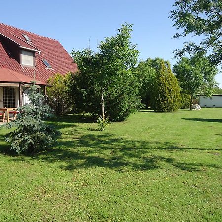 Deutsches Haus Hotell Szabadkígyós Exteriör bild